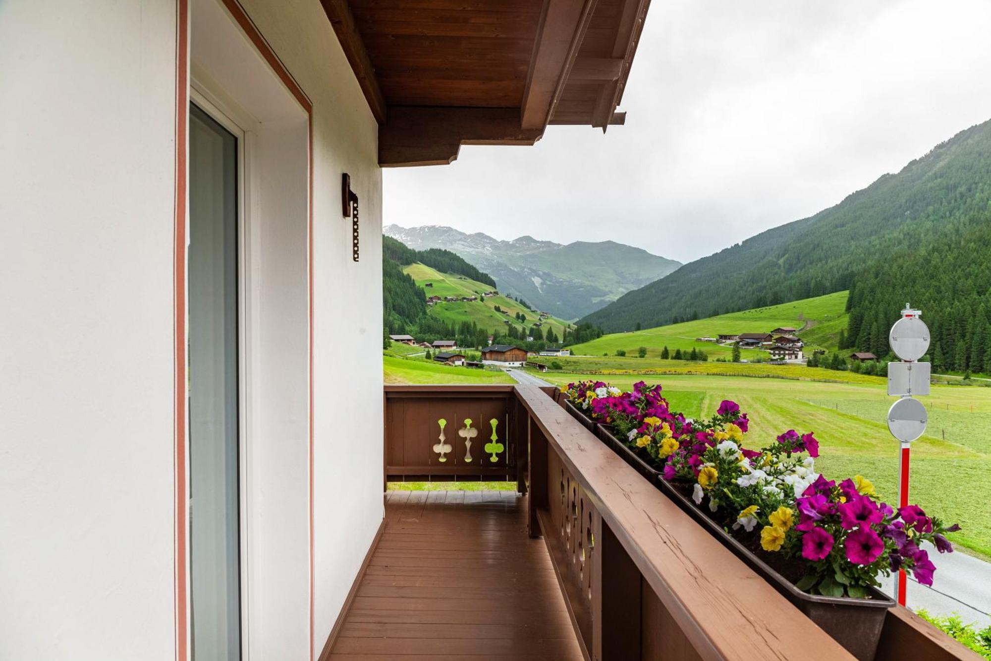 Haus Alpenheim Apartment 3 Tux Exterior foto